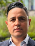 Iván Cariño